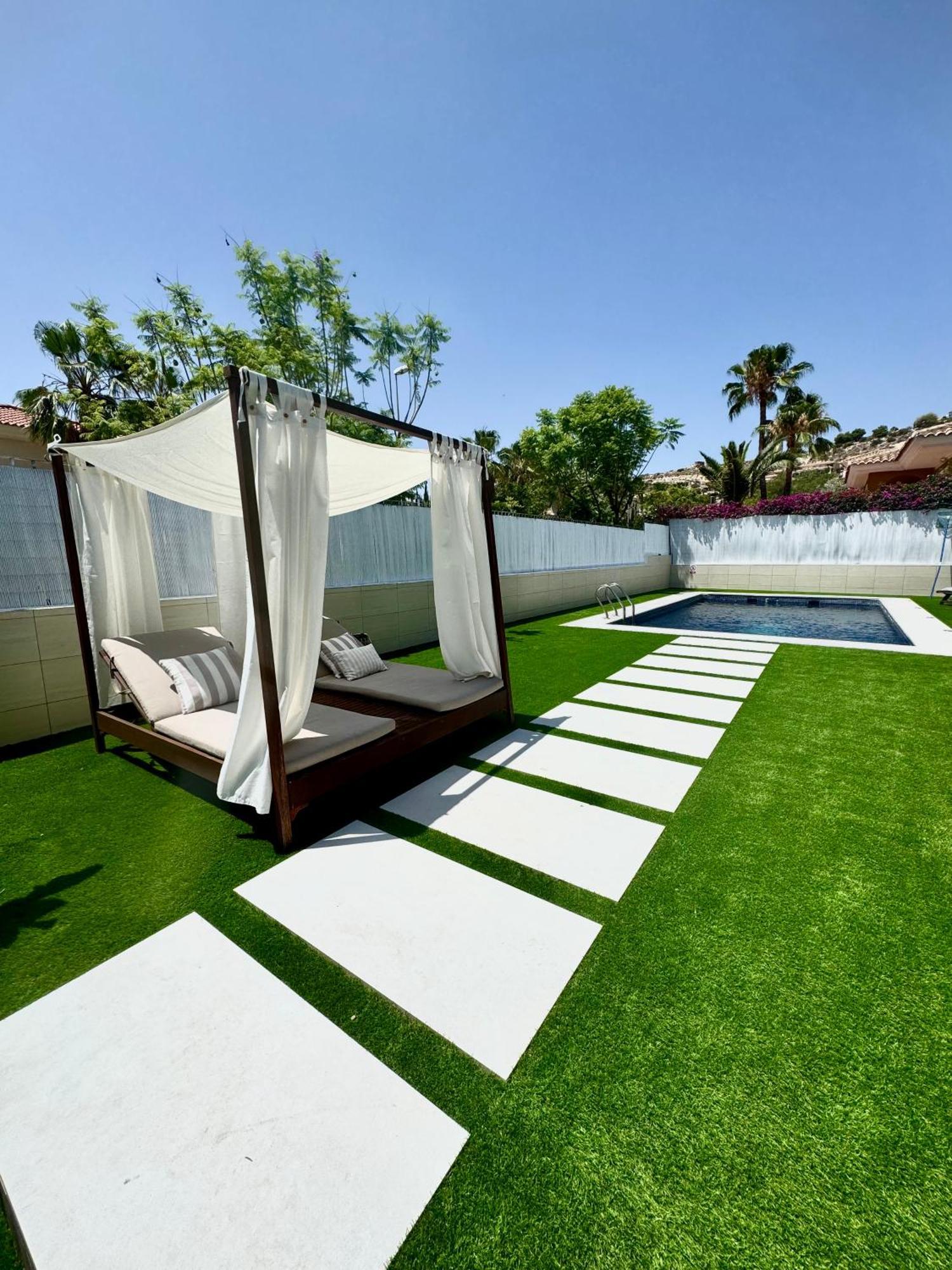 Chalet Exclusivo Bonalba Alicante Exteriör bild