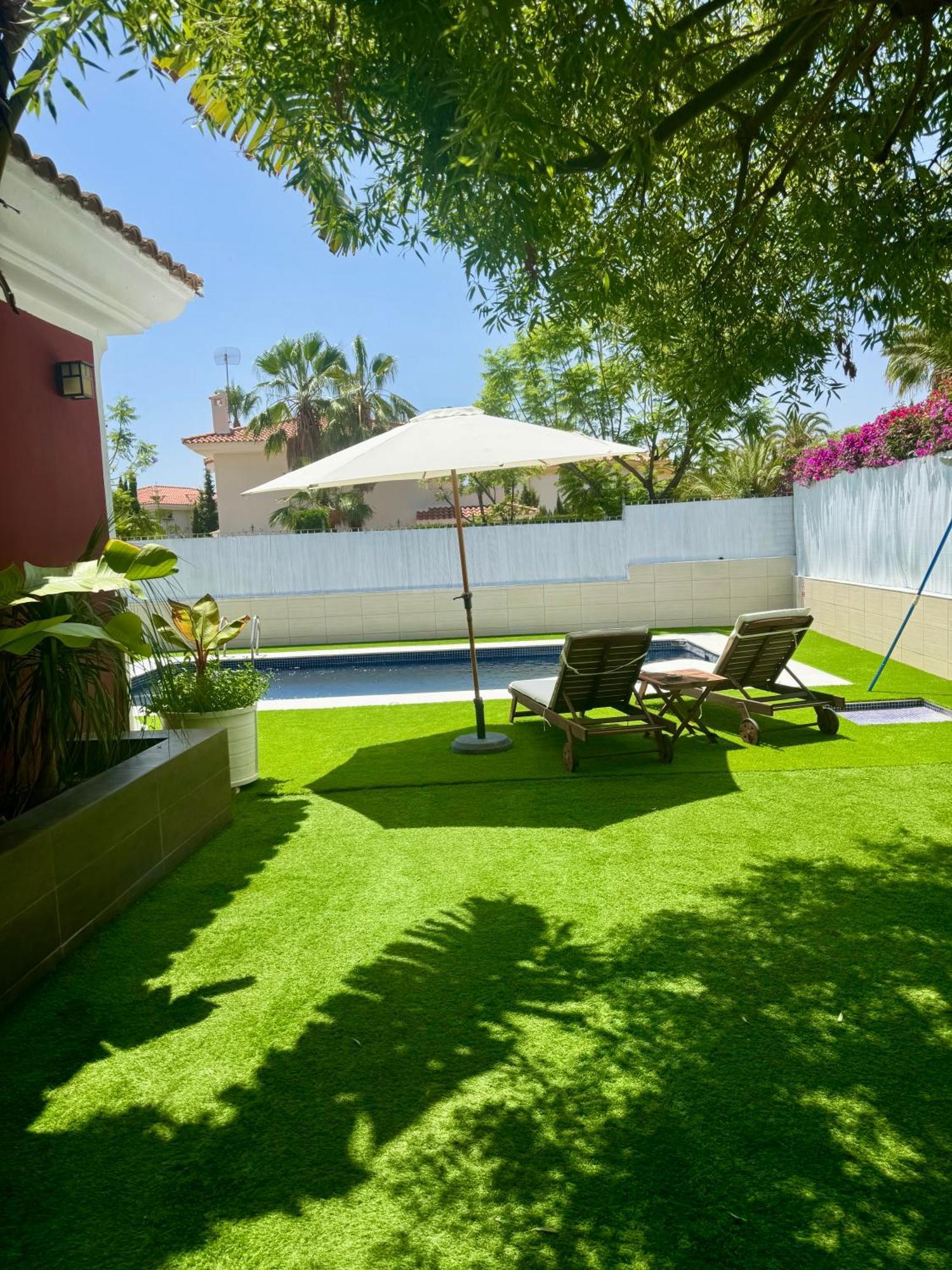 Chalet Exclusivo Bonalba Alicante Exteriör bild